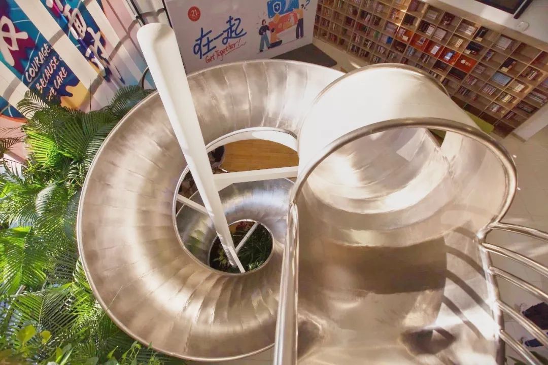 灏忕背蹇墜鎬婚儴,灏忕背鍐呴儴澶фゼ