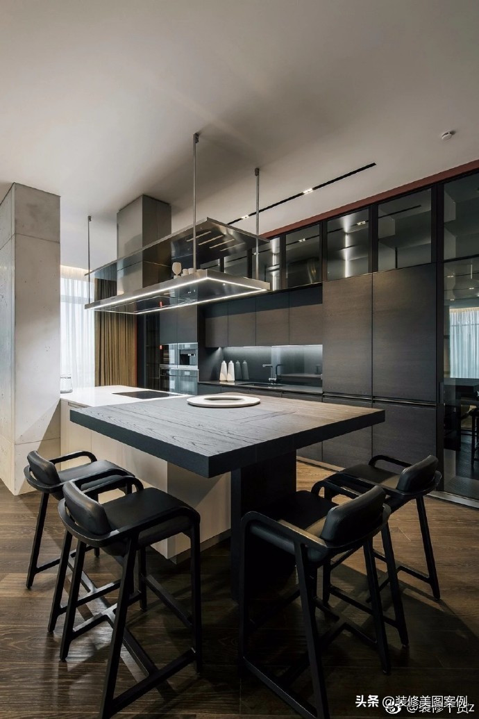 黑色是最有态度的颜色高贵而优雅,黑色是有态度的颜色高贵而优雅