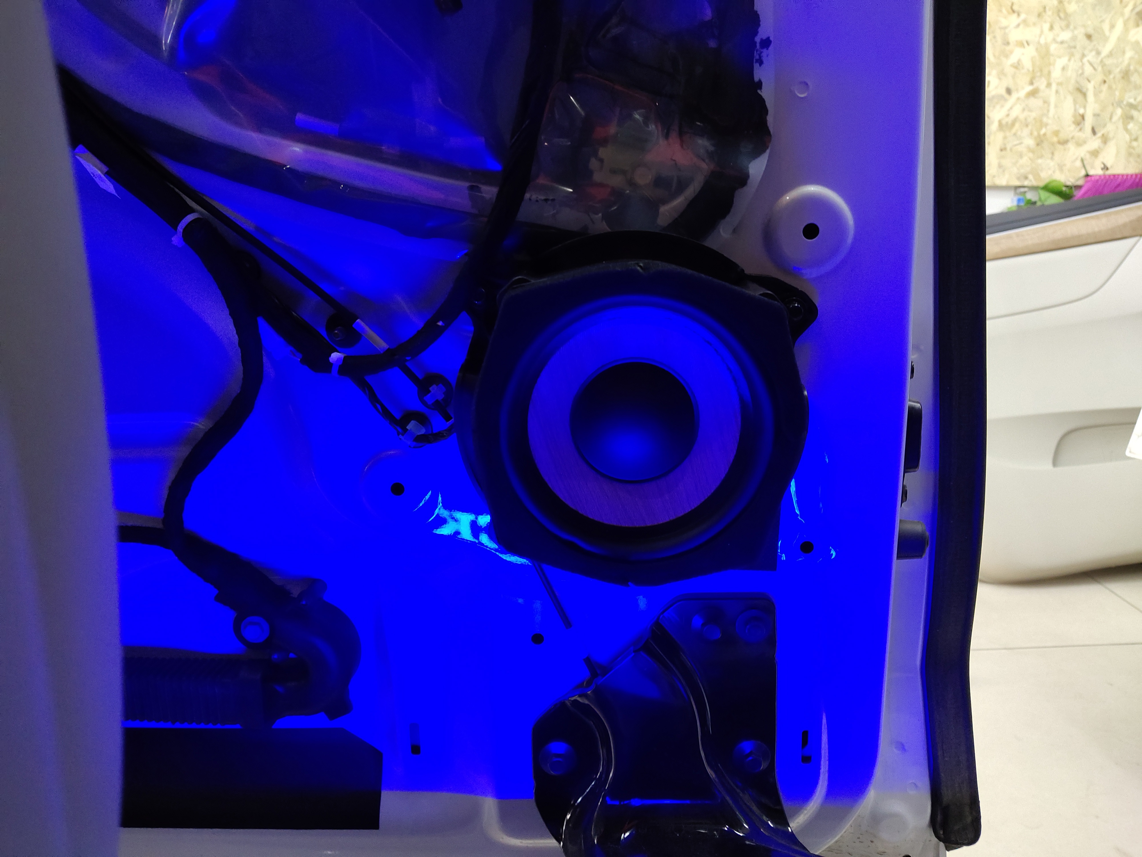 别克gl8音响改装套餐价格表,保定别克gl8改装音响多少钱