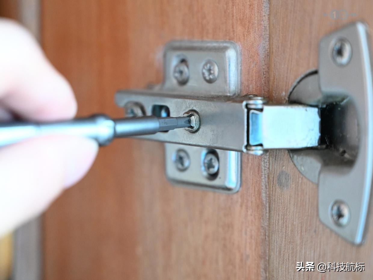 耐用小螺丝刀推荐哪款好用,倍思特十合一螺丝刀