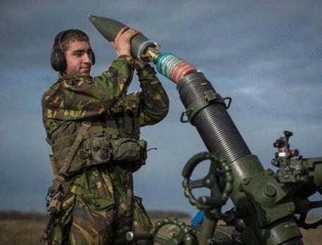 炮兵炮弹打出去没炸怎么办,炮兵为什么打完就跑