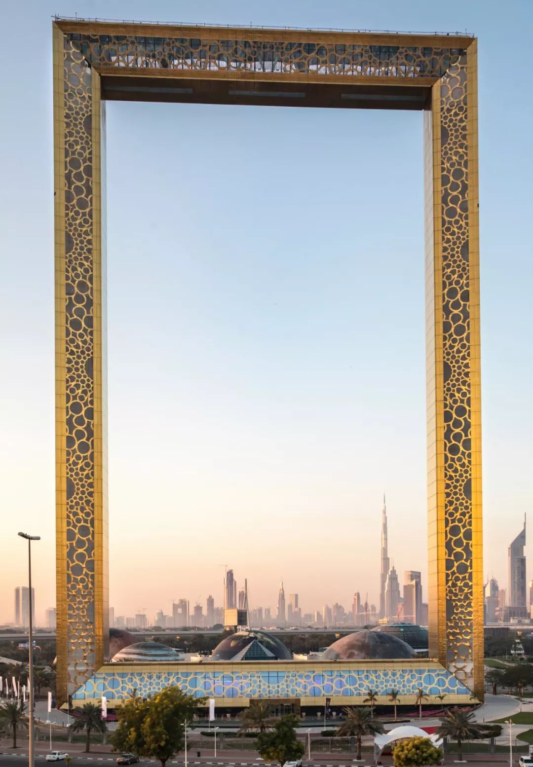 靠捡垃圾成为千亿富豪,靠捡垃圾成为千亿富翁合集