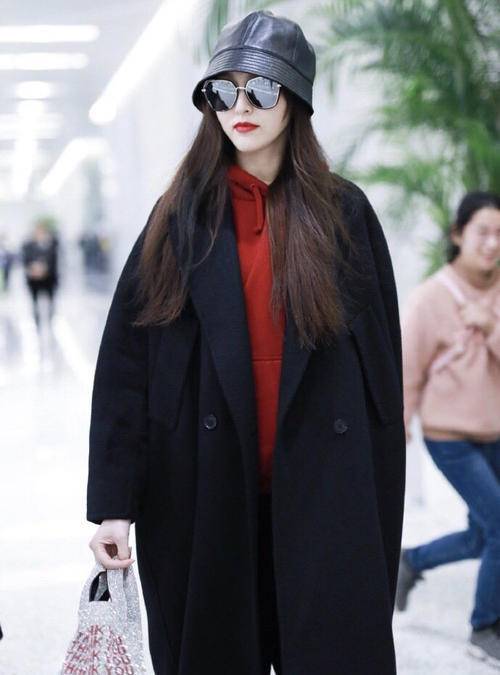 万能黑西装穿搭攻略,万能色黑色