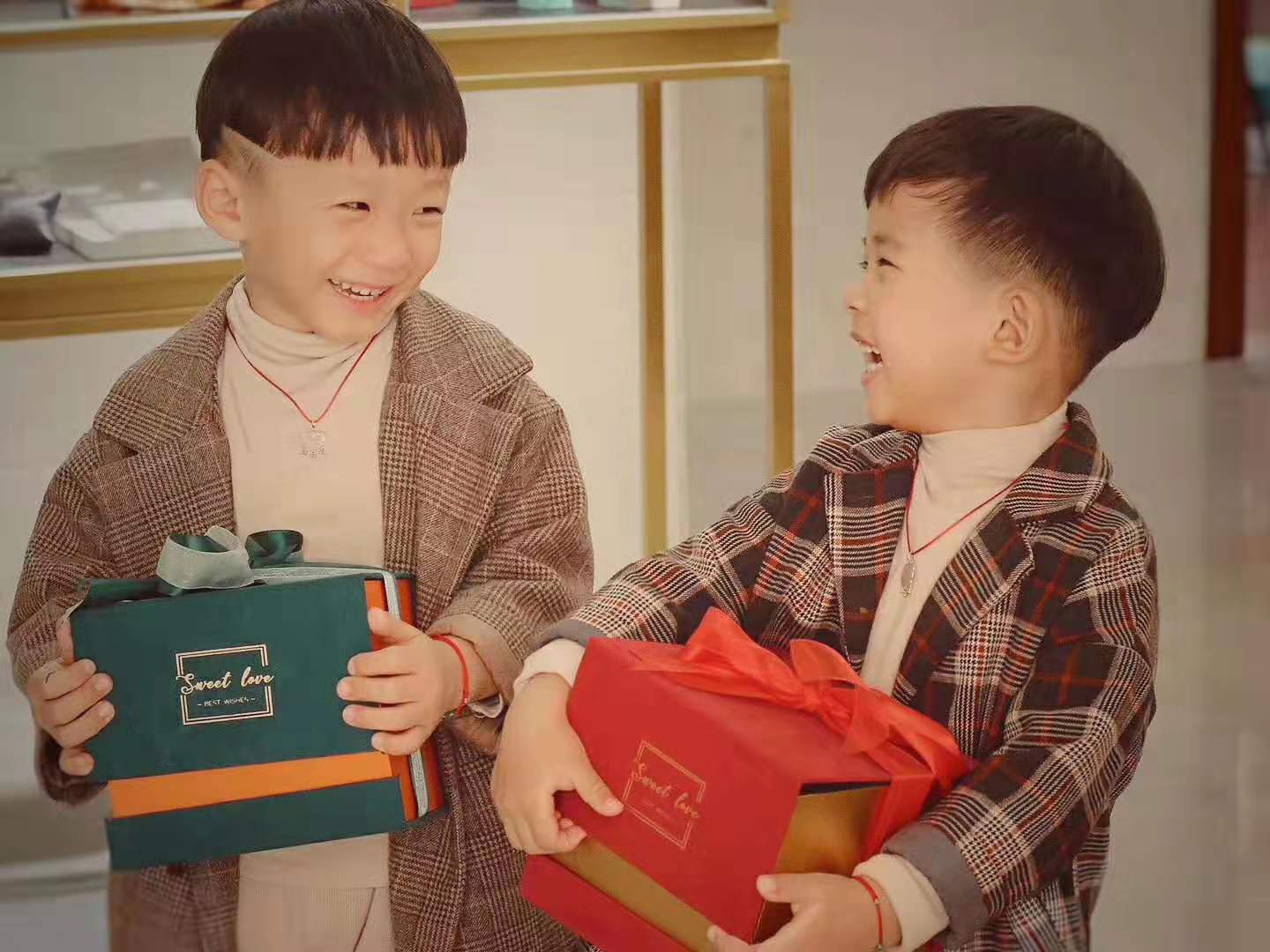 小孩子适合戴什么珠宝,宝宝适合戴的金饰品寓意好