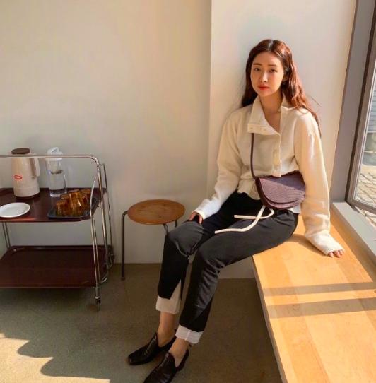 孔孝真最简单恋爱穿搭,孔孝真金高银