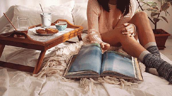 为什么住酒店要往马桶里倒壶开水,为什么住酒店时要烧开水倒马桶里