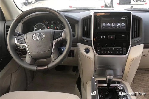 2022款新款丰田酷路泽suv,丰田进口酷路泽老款suv