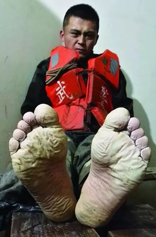 警武帅气震撼视频,中国最美警察视频