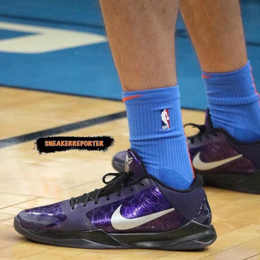 施罗德决赛上脚球鞋,纳迪尔施罗德球鞋