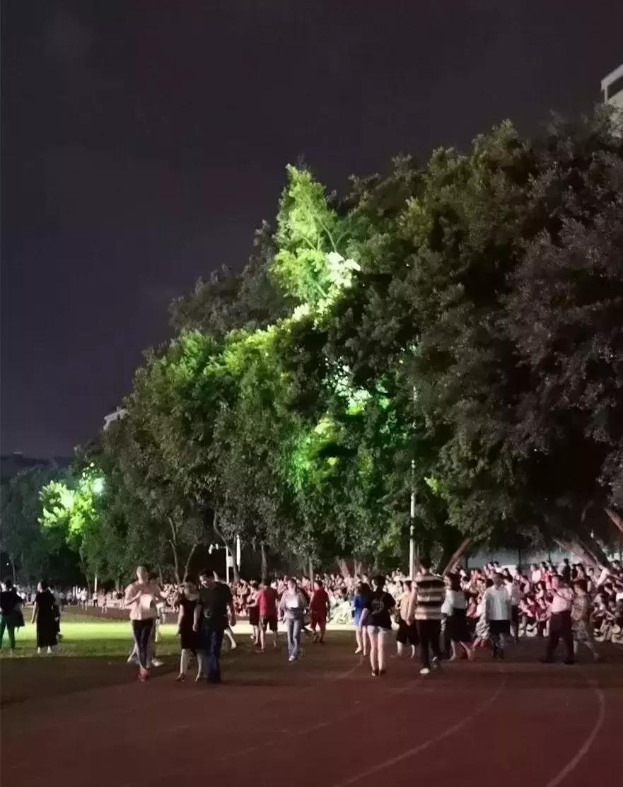 中签就赚百万，7000多人抢264套房！广西最好福利单位诞生了