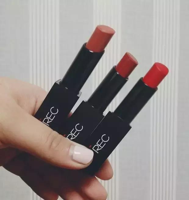 让李佳琦无法呼吸的神仙口红,千万别买!