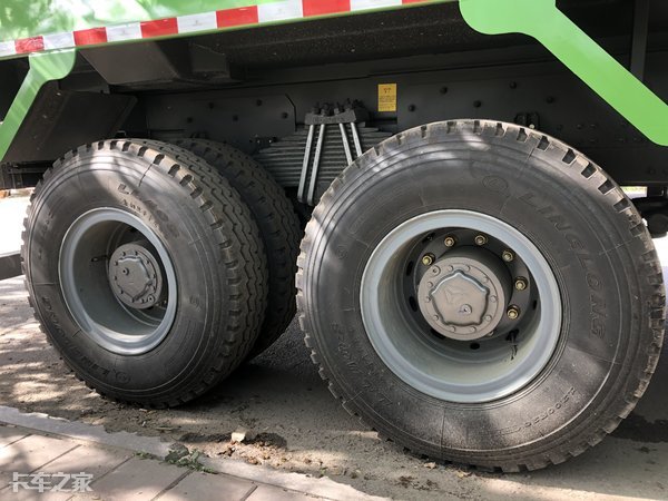 新豪沃渣土车起顶操作步骤,豪沃重汽渣土车功能讲解