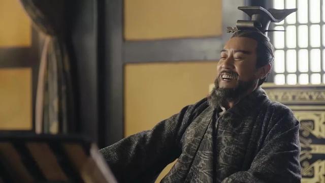 三个人物，哪个更适合做自己的老板？