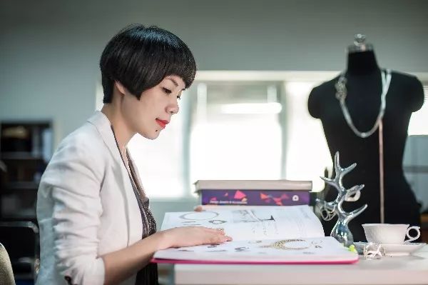 卖萌变现赚钱,卖萌直播赚钱吗