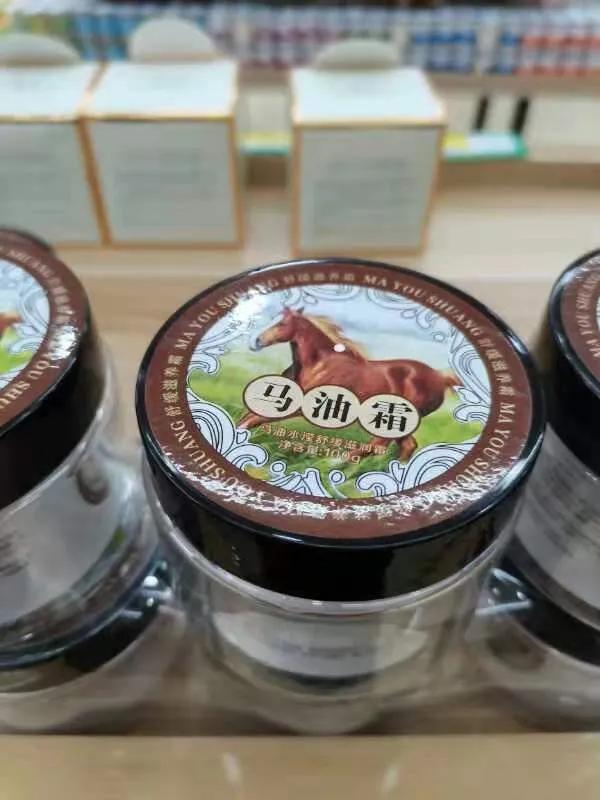 库尔勒香梨援疆产品,新疆库尔勒香梨特产一箱10斤