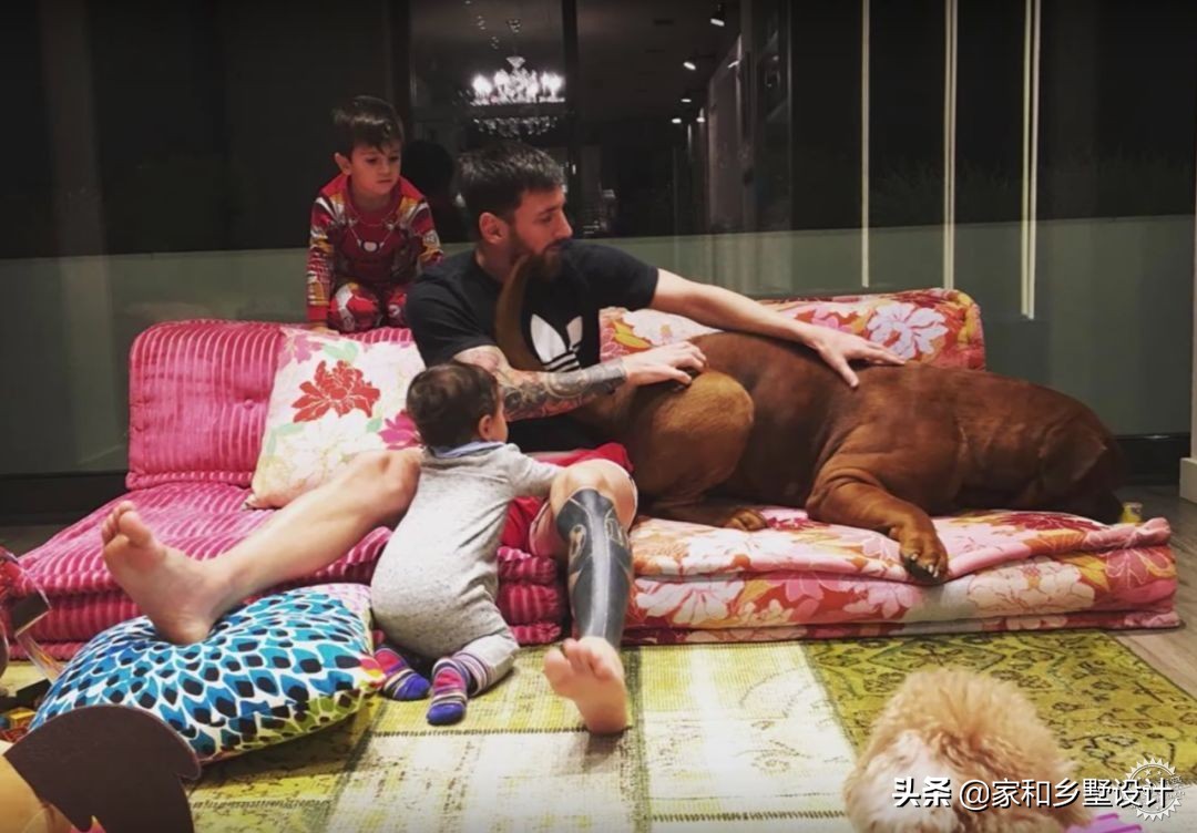 c罗梅西房子对比,梅西c罗内马尔生活