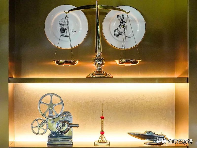 上海东方明珠塔里藏了一个酒店,你知道东方明珠有个酒店吗