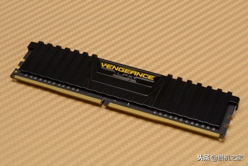 组装电脑需要注意接口,自己组装电脑注意兼容