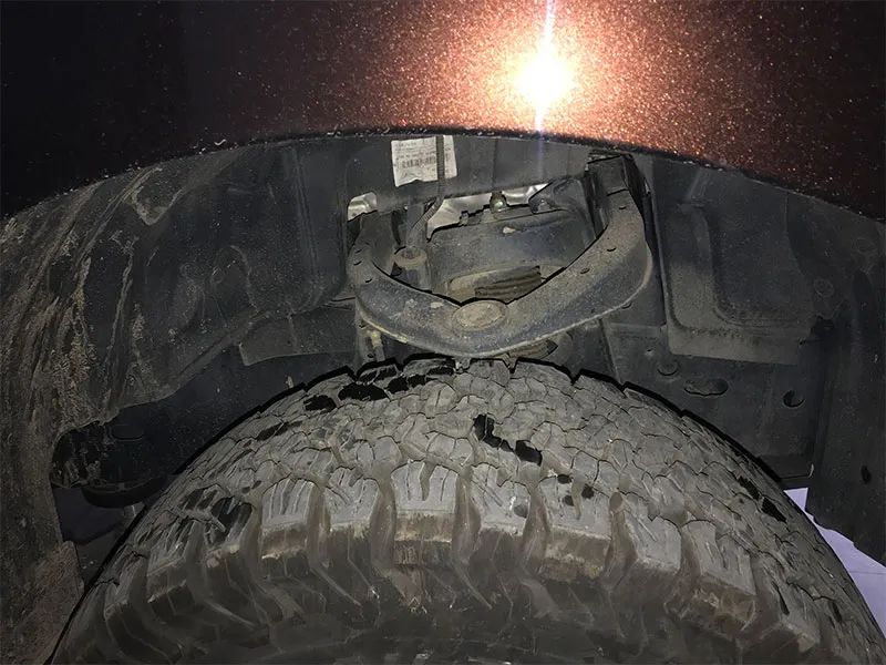 途乐y6217款4.0se-t2bose版,日产途乐y62底盘材料