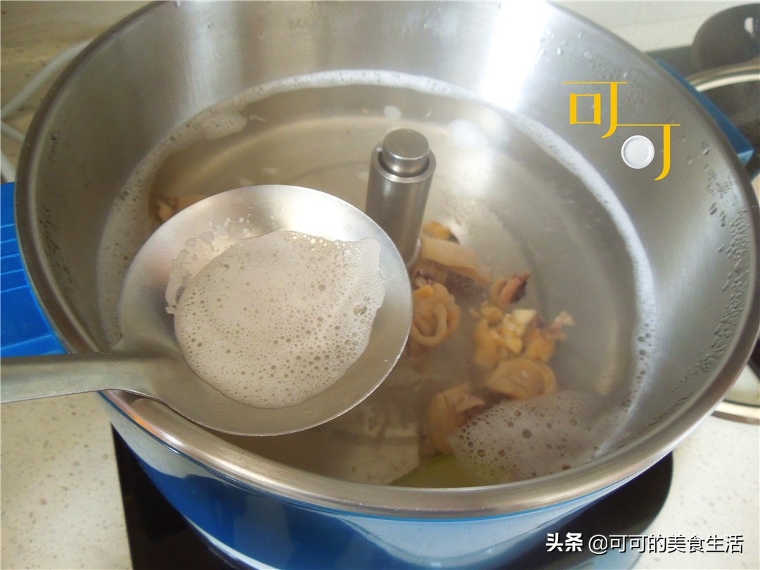 墨鱼干菌菇炖鸡,墨鱼干煲汤搭配什么菌菇