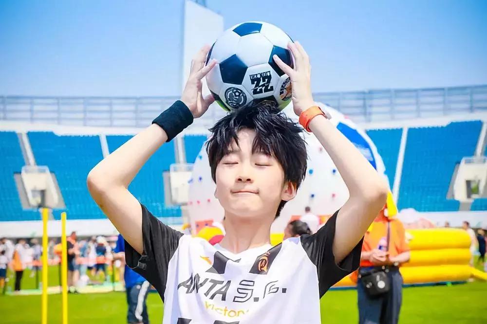 成绩单,看36家国内上市服饰企业2018年表现如何?