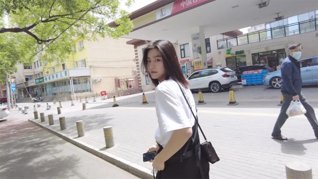 薛八一：“说我娘？我又不是你妈妈”