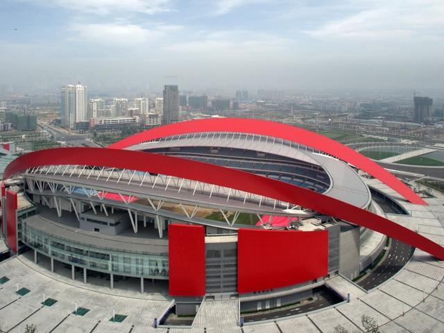 球迷朋友们，中超十六强，各自主场最震撼的体育馆，你能知多少？