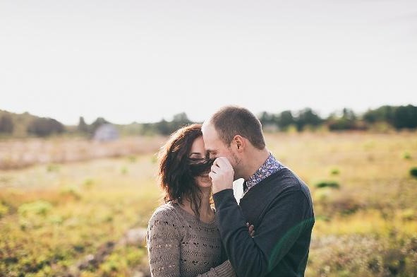 抓住女人心的关键：“吻”的技巧