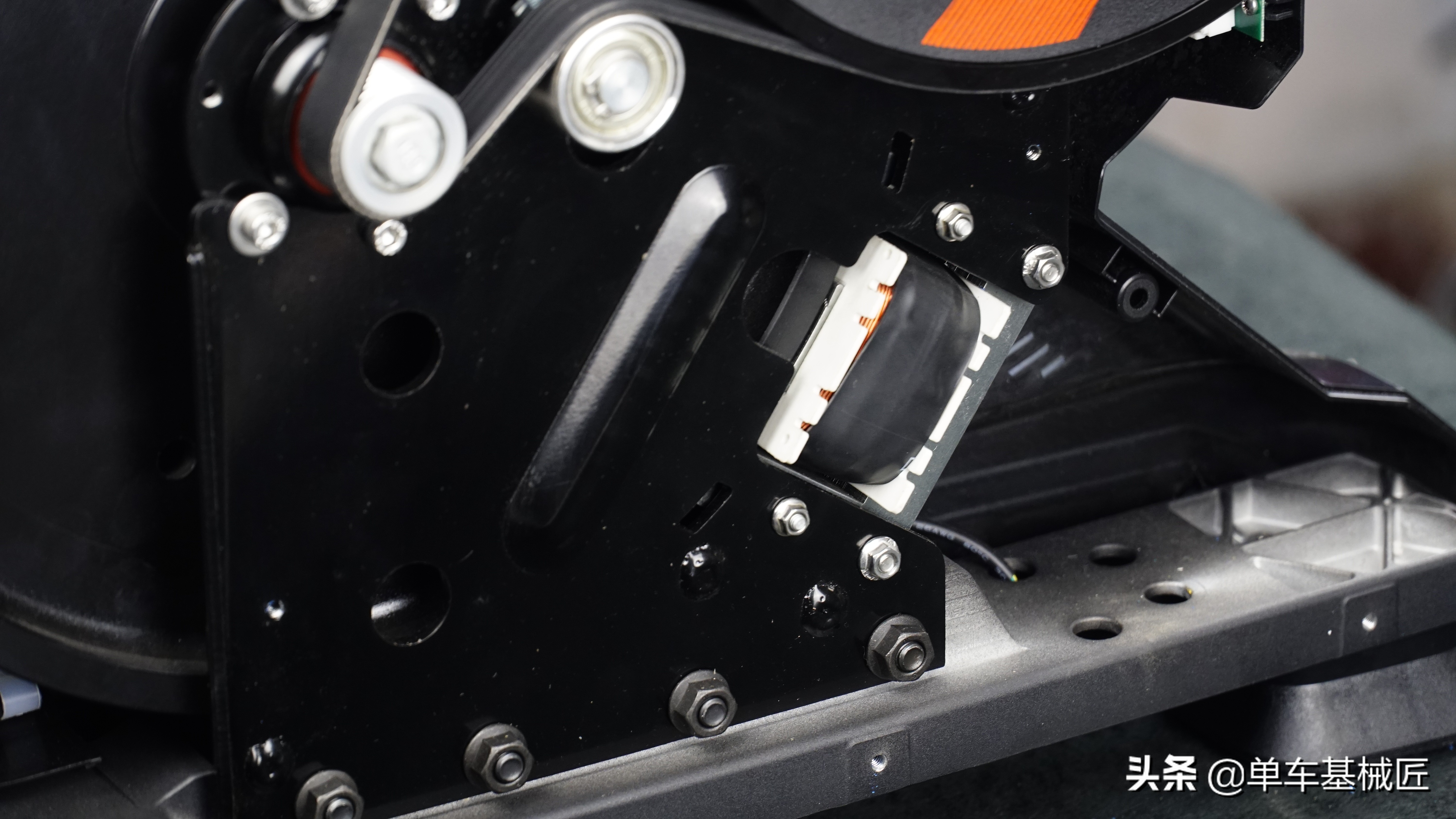 迈金t300蹬不动,迈金t300老款和新款的区别