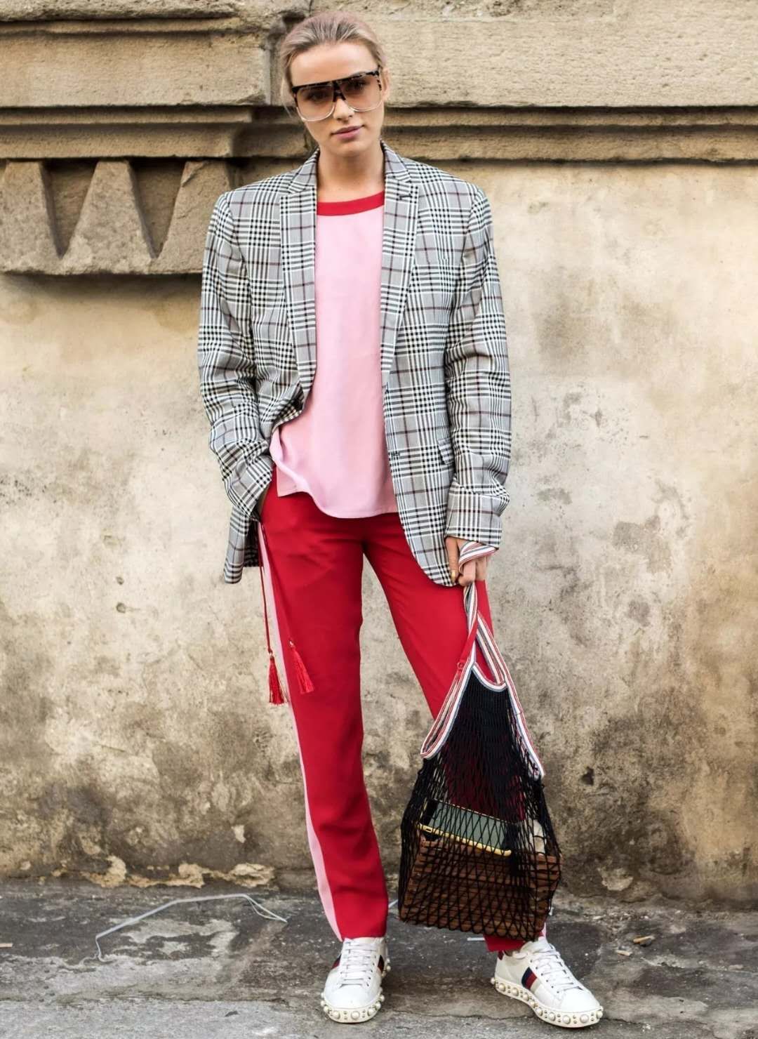 今年流行桃子色减龄显白无敌 (桃桃发色推荐)