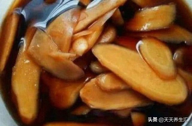 手上长水泡挠破了怎么办,手上起小水泡挠完了有点疼