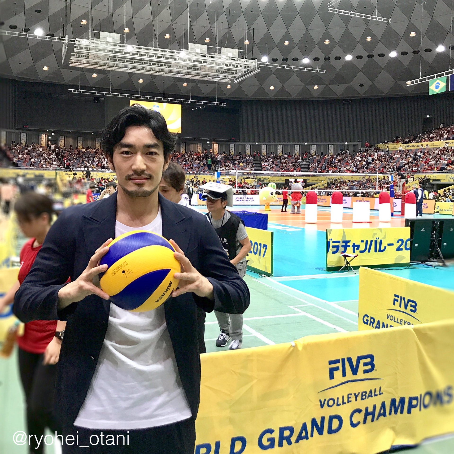 日本五位被演戏耽误的神级歌手,日本网友评最受欢迎运动员排行榜