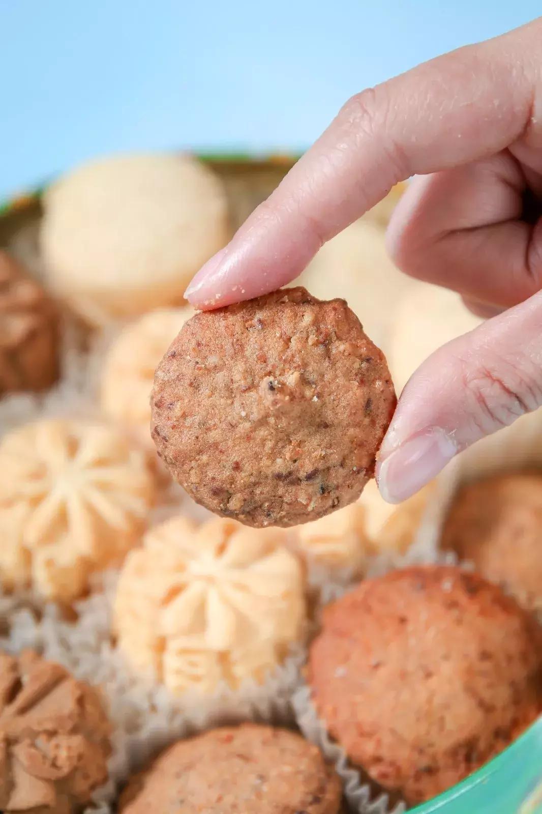 曲奇界的“劳斯莱斯”多达8种口味,内有银耳、黑糖话梅……