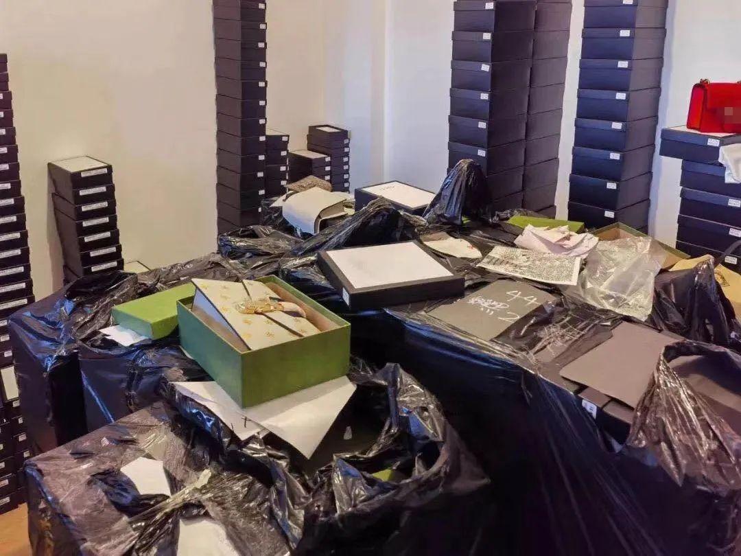 便宜的大牌香水哪里来的,价值上百万香水