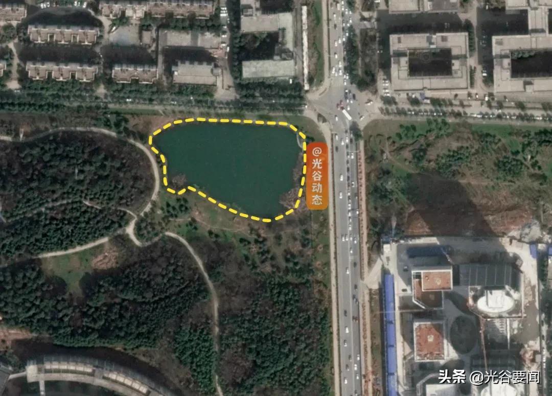 光谷规划专业足球场,光谷生态长廊足球场