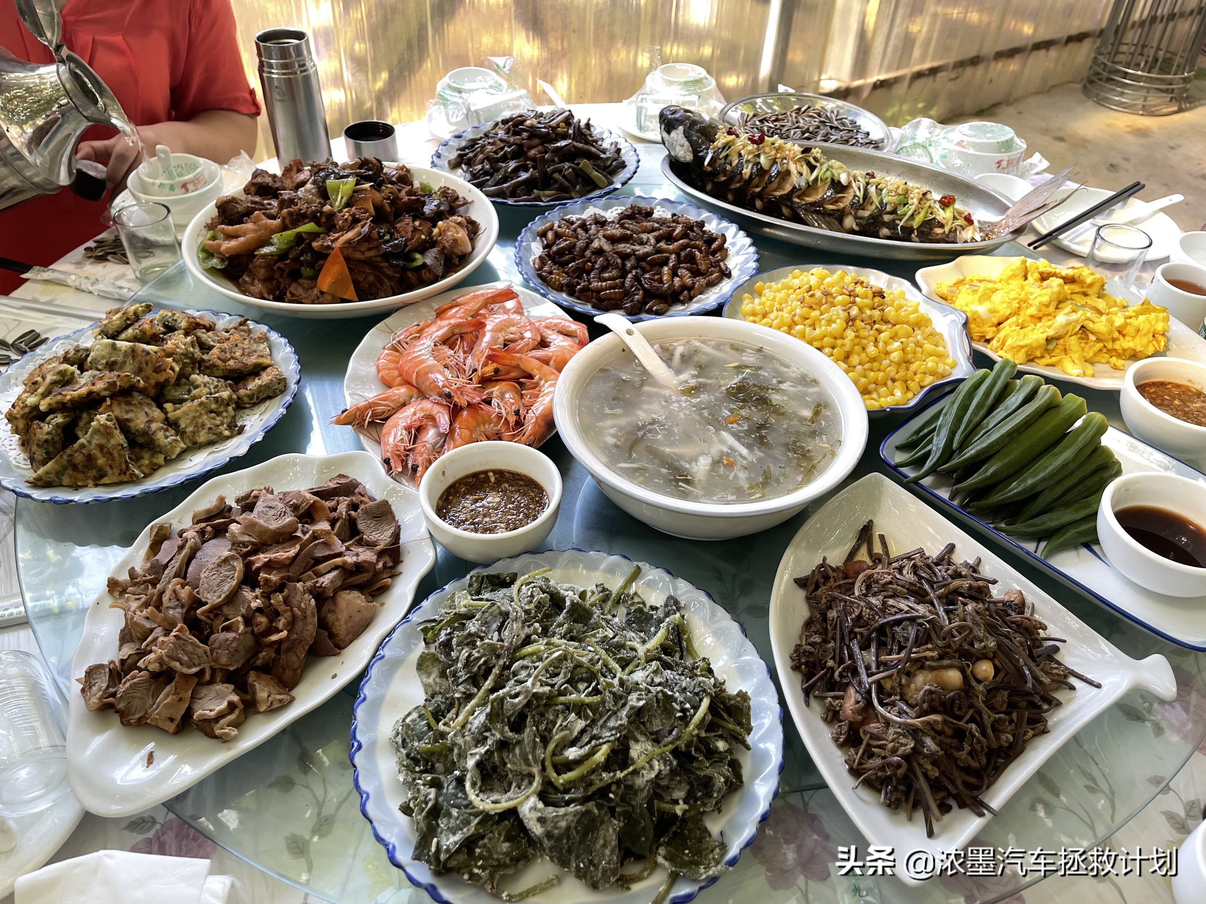 翻新整备修复丰田第一代普瑞维亚,一代情怀丰田普瑞维亚