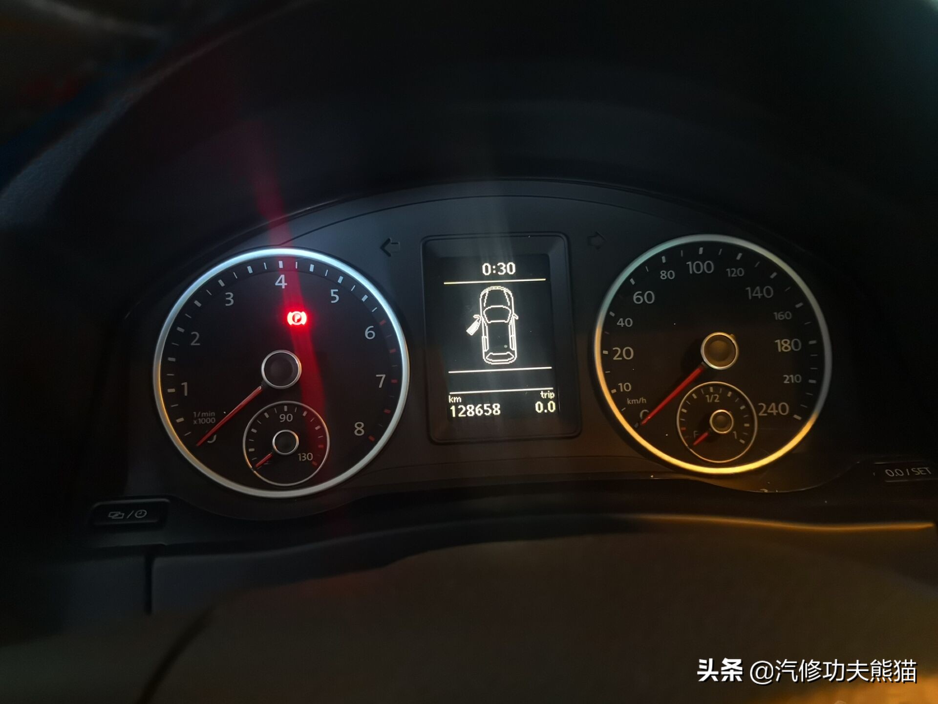 2017款途观丝绸之路1.8t烧机油吗,途观2015款1.8t四驱豪华版烧机油