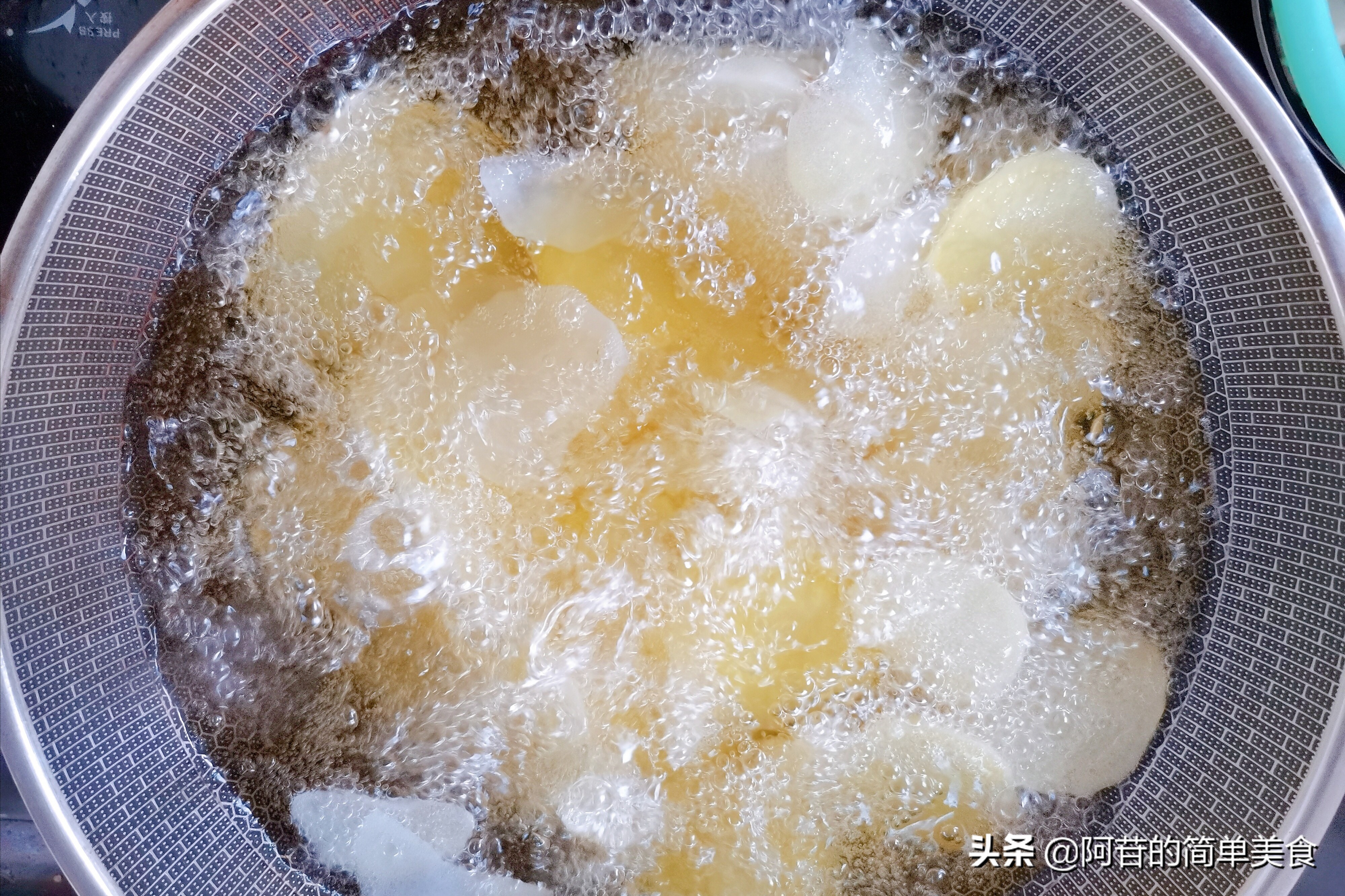 怎样做炸薯片又干又脆,自制又好吃又香的炸薯片