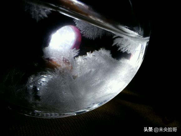 风暴瓶是什么意思,风暴瓶是根据什么发明的