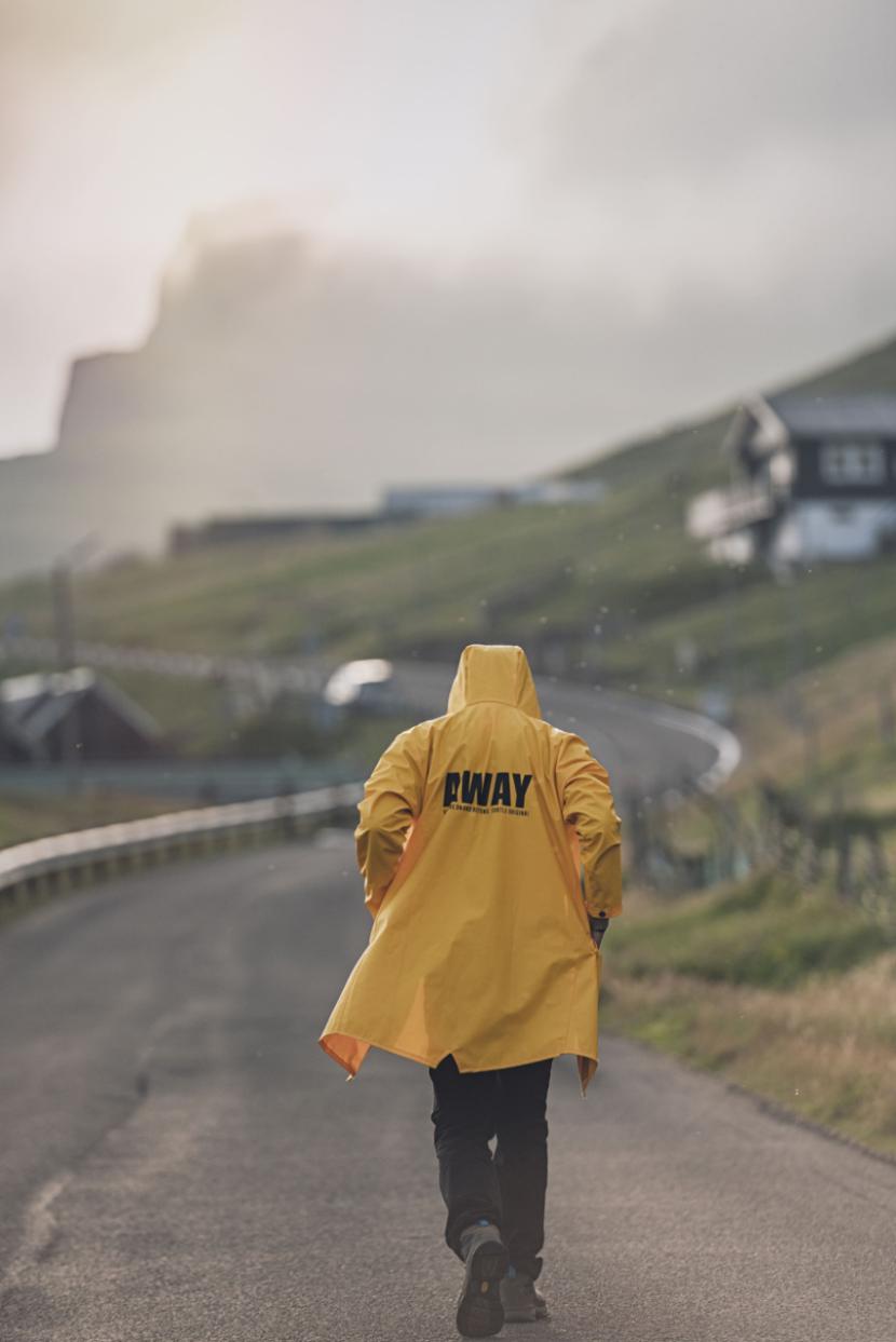 高街潮牌穿搭高级感,香港潮牌中性穿搭