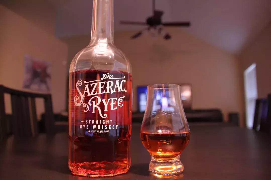 值得一喝的威士忌每一款都是经典,一生必喝且喝得起的101款威士忌