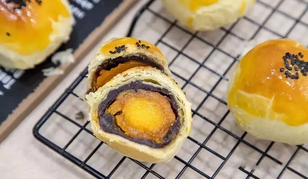 小编探店巴黎贝甜,小编探美食