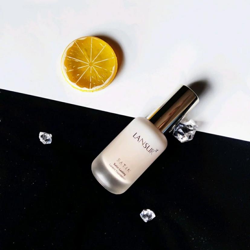 粉底什么牌子的比较好用,粉底哪个牌子好用不容易脱妆