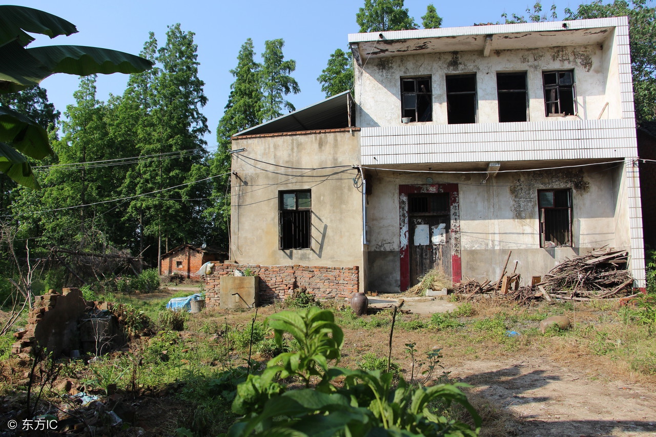 耕地上建的房子拆迁有补偿吗,耕地上建房遇到拆迁怎么办