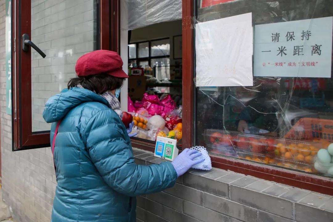 暖心！60岁韩大姐和她的“代购战车”！