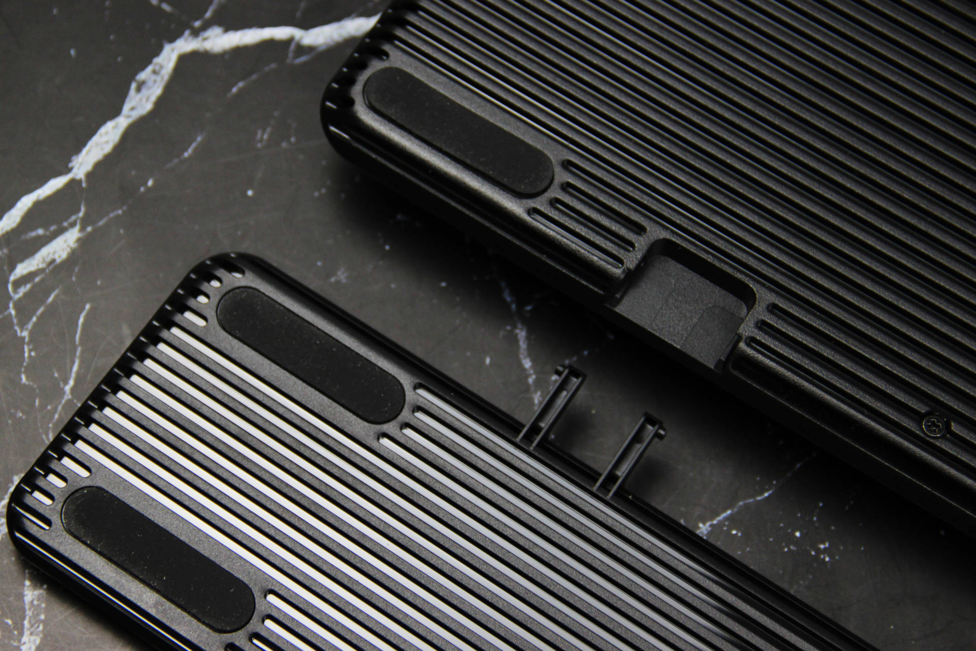 rgb键盘会出现个别不亮吗,rgb键盘有一个灯不一样怎么办