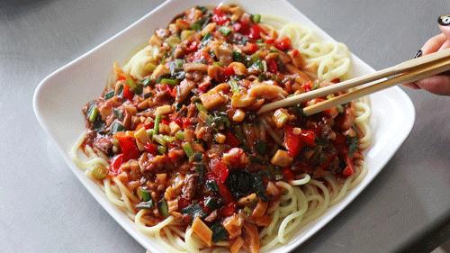 探秘北京大学食堂,四川探秘大学食堂