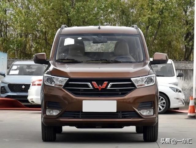 五菱宏光s最低什么价位,五菱宏光s2020款1.5l舒适型油耗