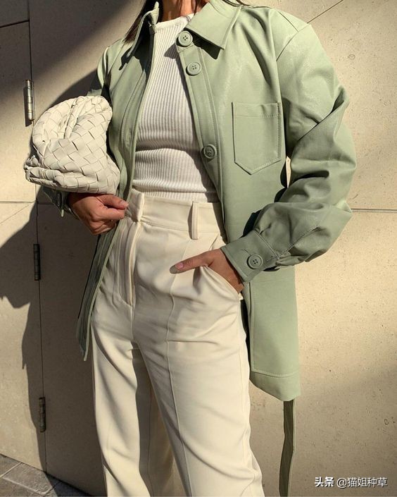 什么皮质的皮衣穿着好看,皮衣如何穿搭秋冬