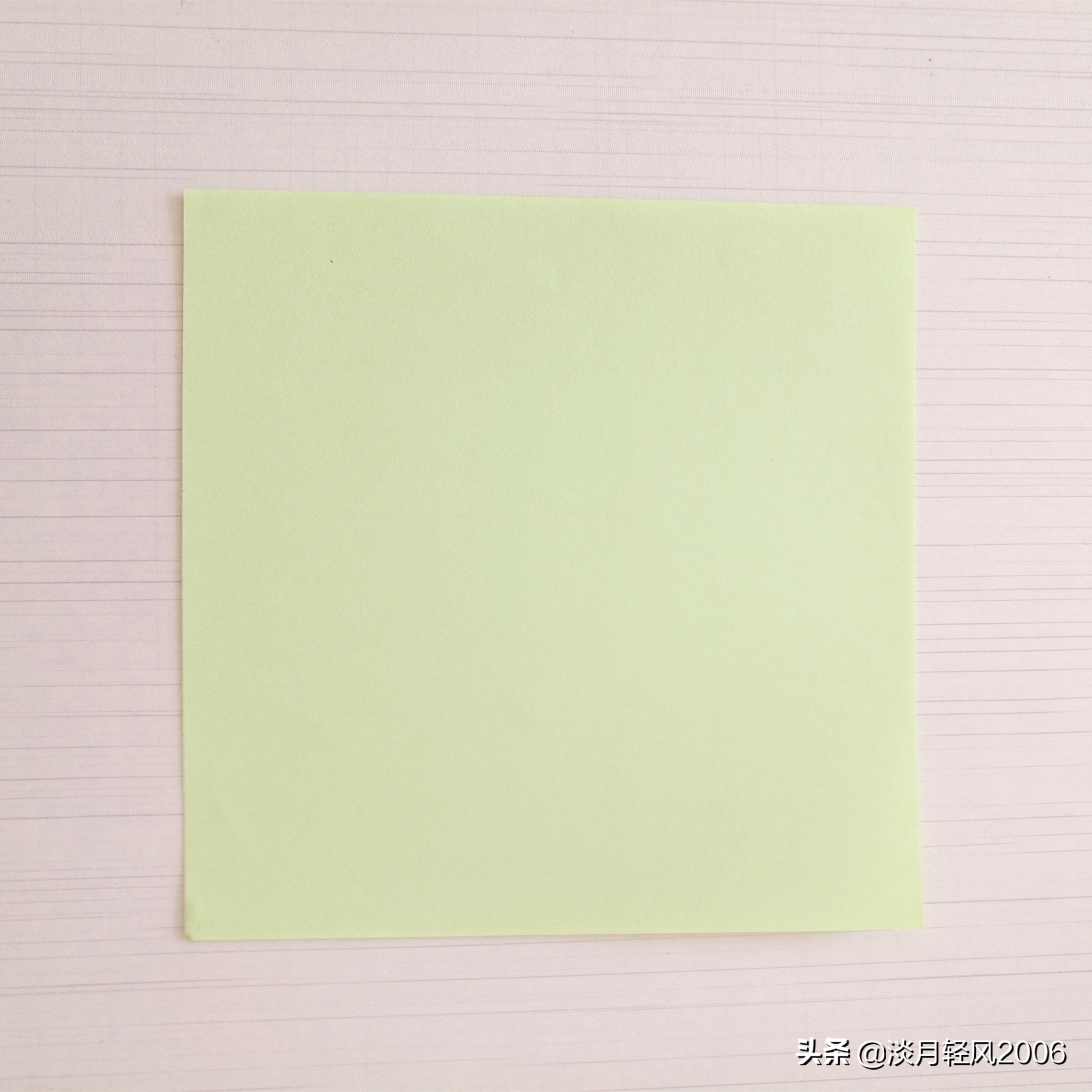 幼儿园手工折纸信封超简单,用正方形折纸做信封